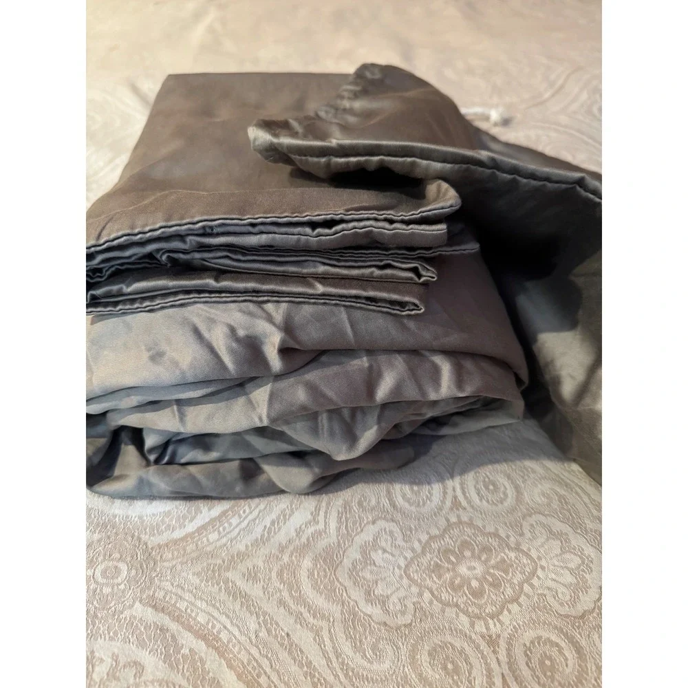 Quince Giza Cotton Sateen Queen Fitted Sheet + 1 Pillowcase – Dried Sage